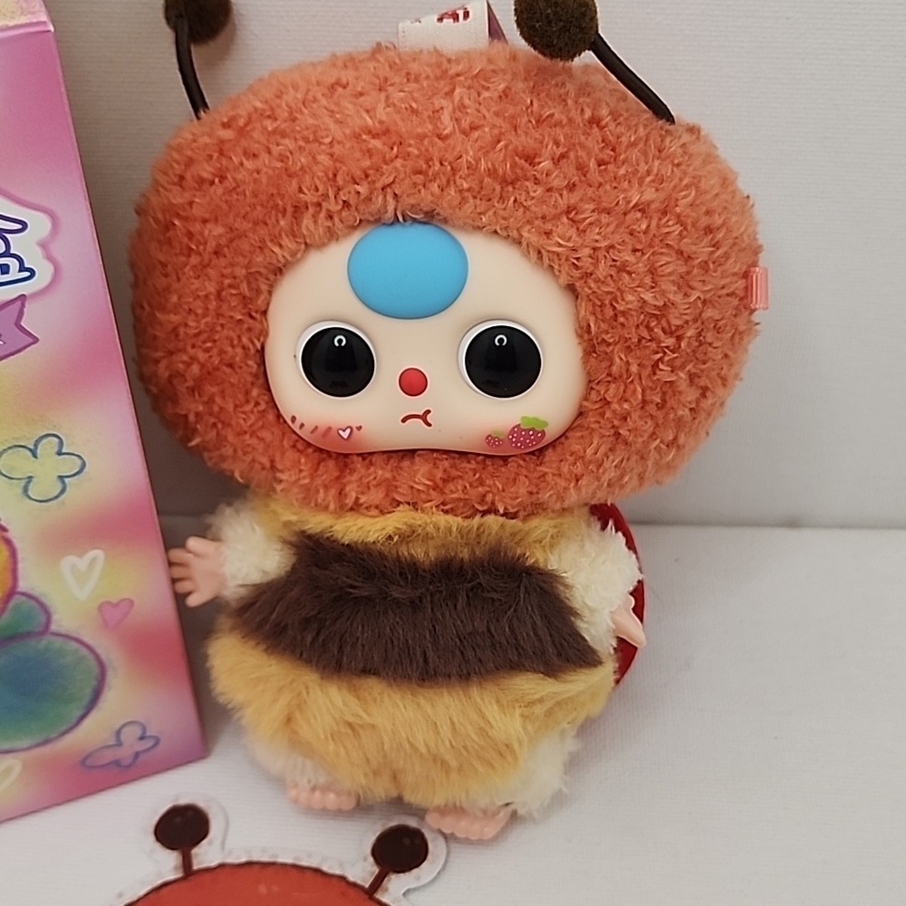 (J5) Baby Three Elf Bee Keychain And Card - Picture 2 of 6